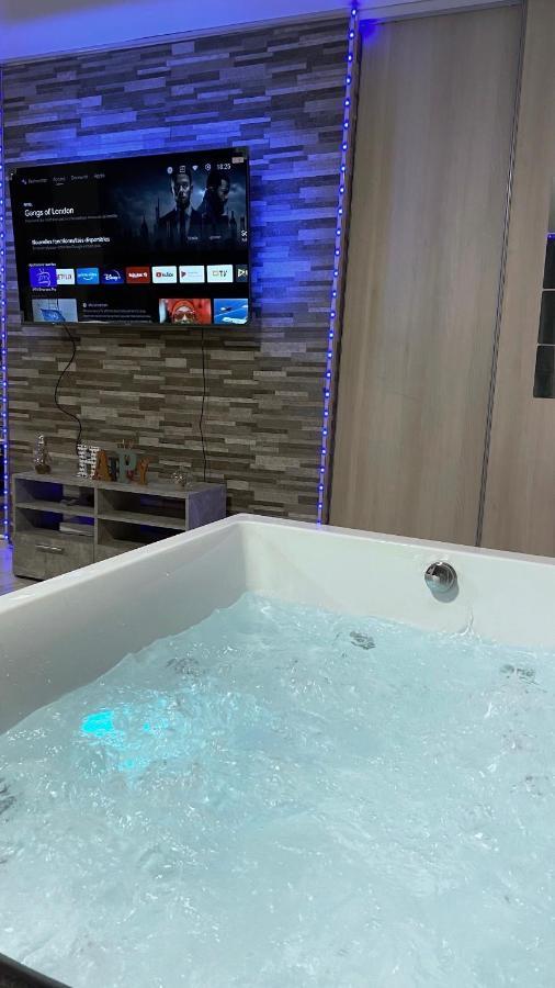Relax & Chill Apartment Sevran Ngoại thất bức ảnh